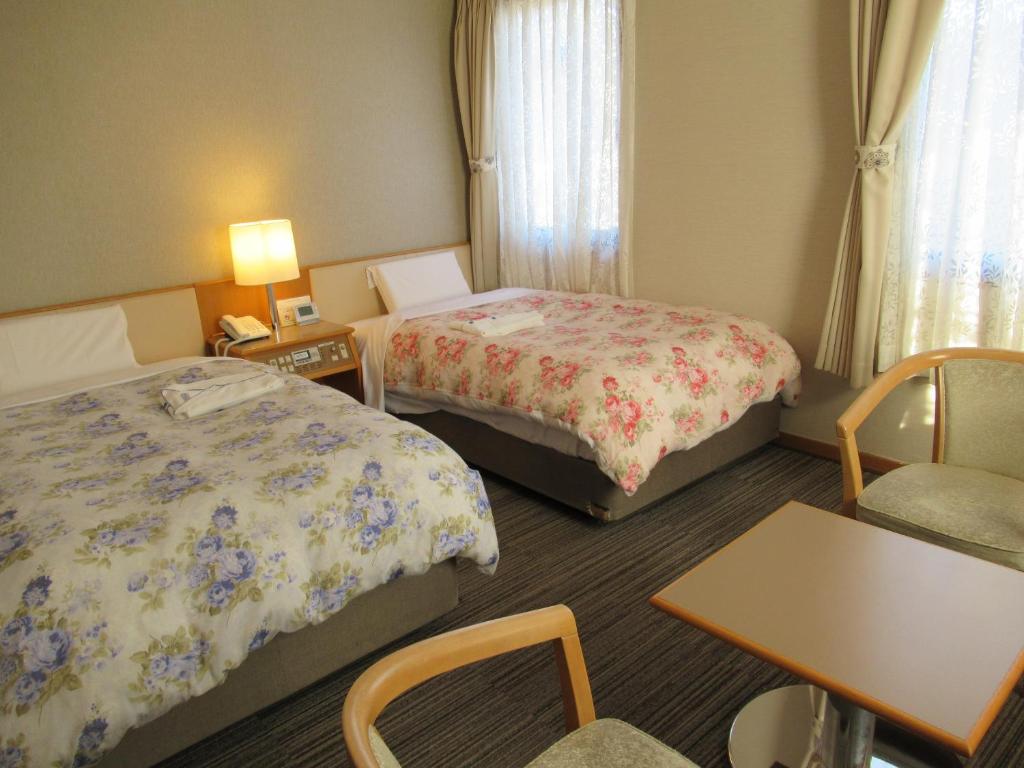 Center Hotel Mihara photo 2