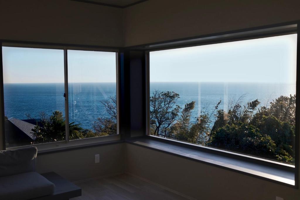 The Blue Terrace 伊豆 — photo 1