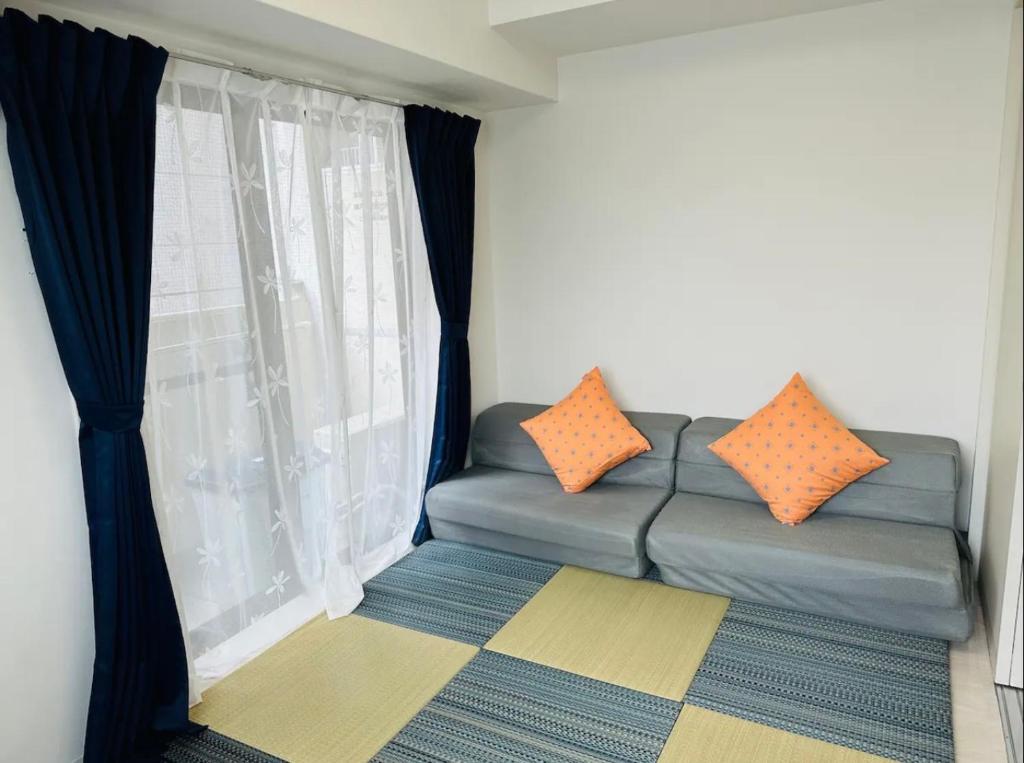 Modern 2DK Apt Umeda Area 1 min to Metro Direct from KIX Balcony & Luxury Comfort photo 2