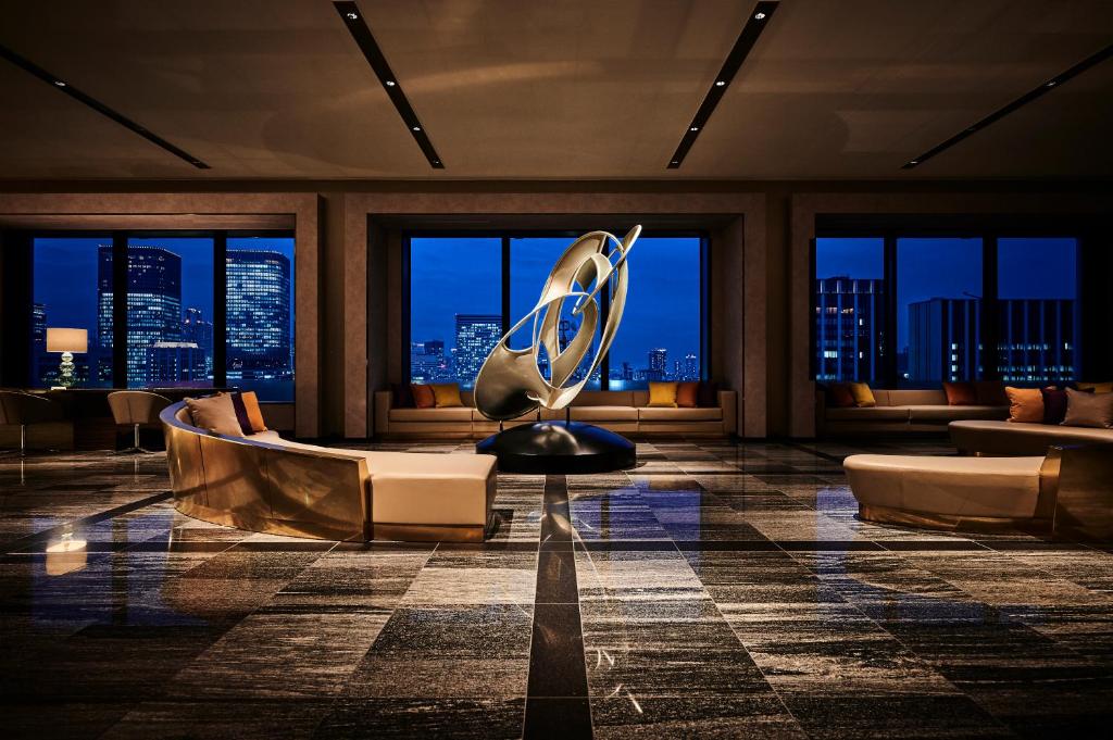 The Royal Park Hotel Iconic Osaka Midosuji — photo 1