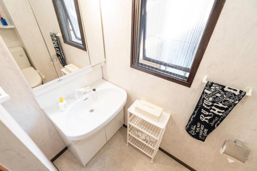 Ikebukuro East Exit Queen Bed Room photo 3