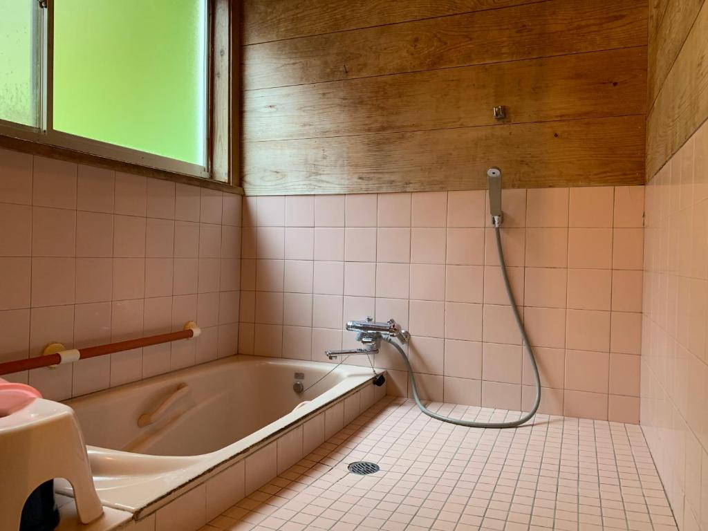 Private GUEST HOUSE KUMANOYASAI near Takahara photo 3
