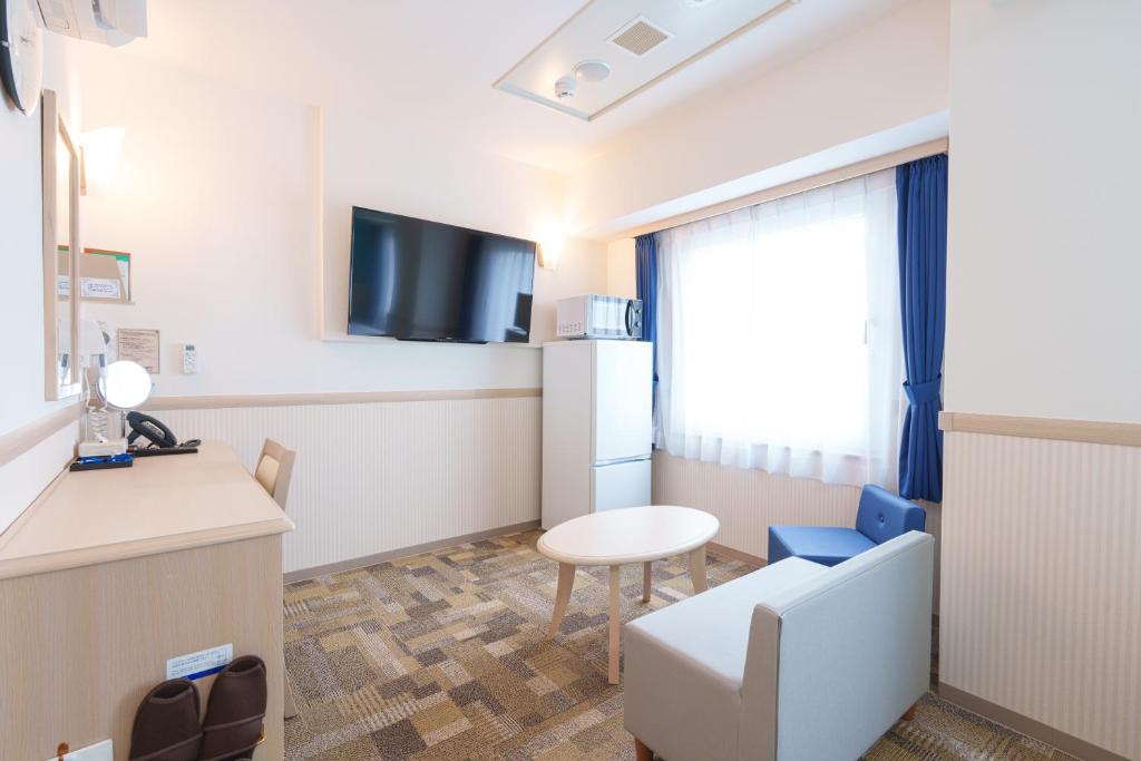 Toyoko Inn Osaka Hankyu Juso-eki Nishi-guchi No.2 photo 2