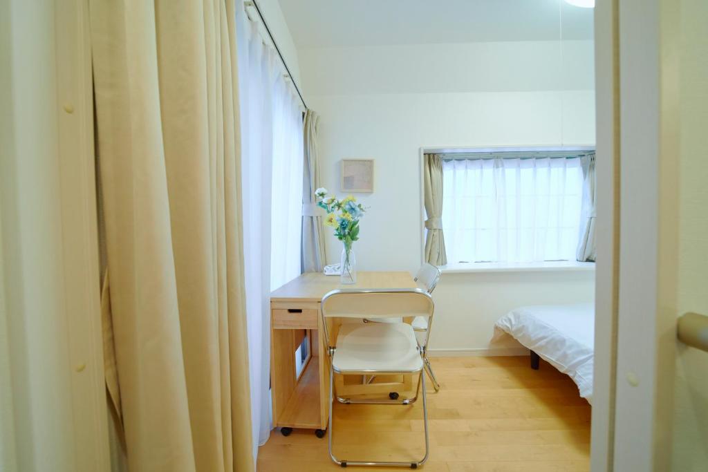 Shinjuku 'Deep Lane' Villa photo 2