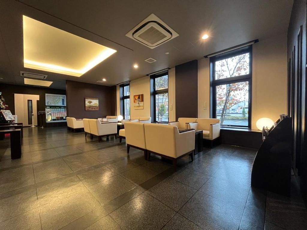 Hotel Route-Inn Niigata Nishi Inter photo 3