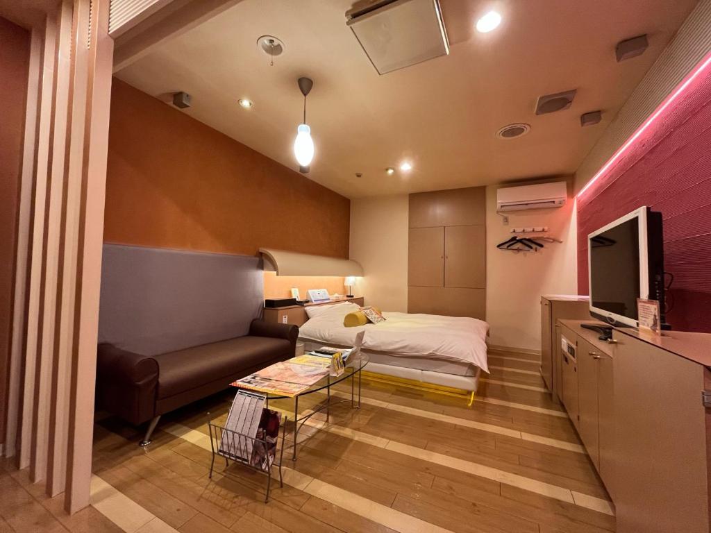 Asahikawa Hotel COLOR'S-Adult Only photo 2