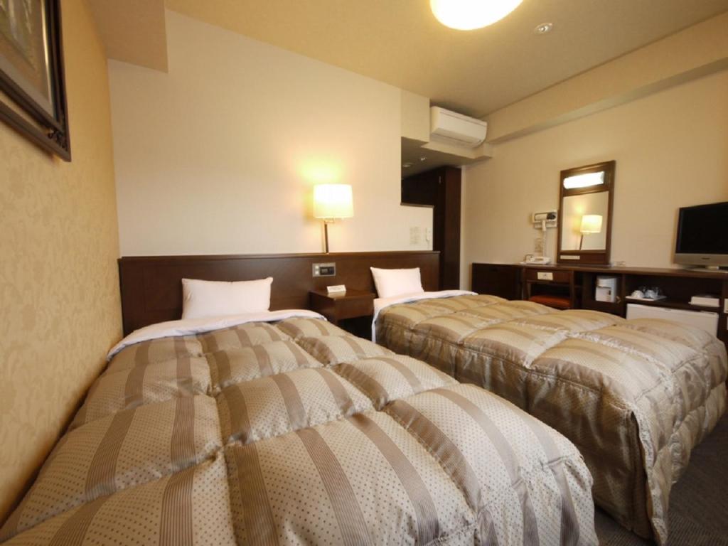 Hotel Route-Inn Dai-ni Suwa Inter photo 2