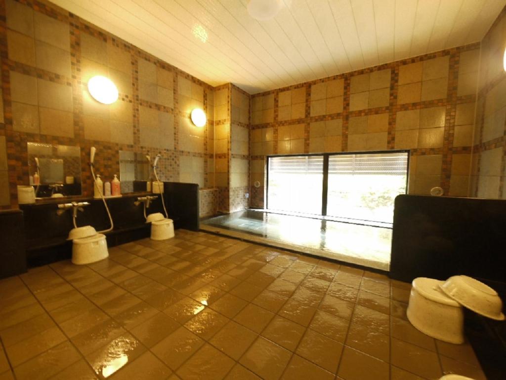 Hotel Route-Inn Dai-ni Suwa Inter photo 3