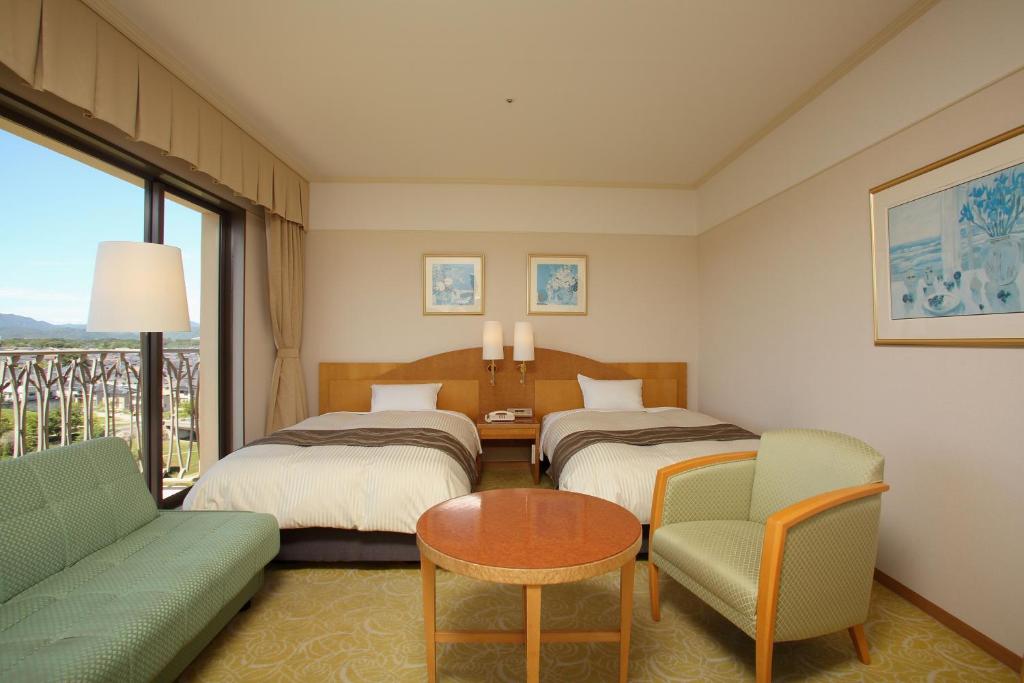 The Celecton Premier Kobe Sanda Hotel photo 2