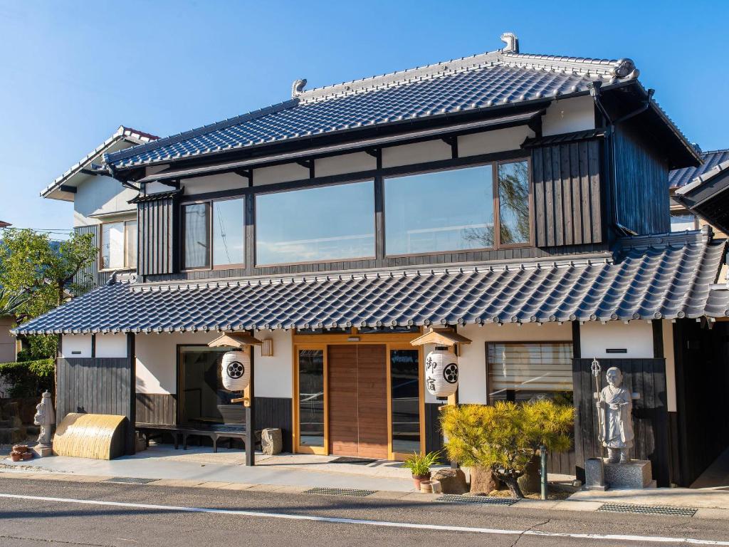 御宿鷹柳 — photo 1
