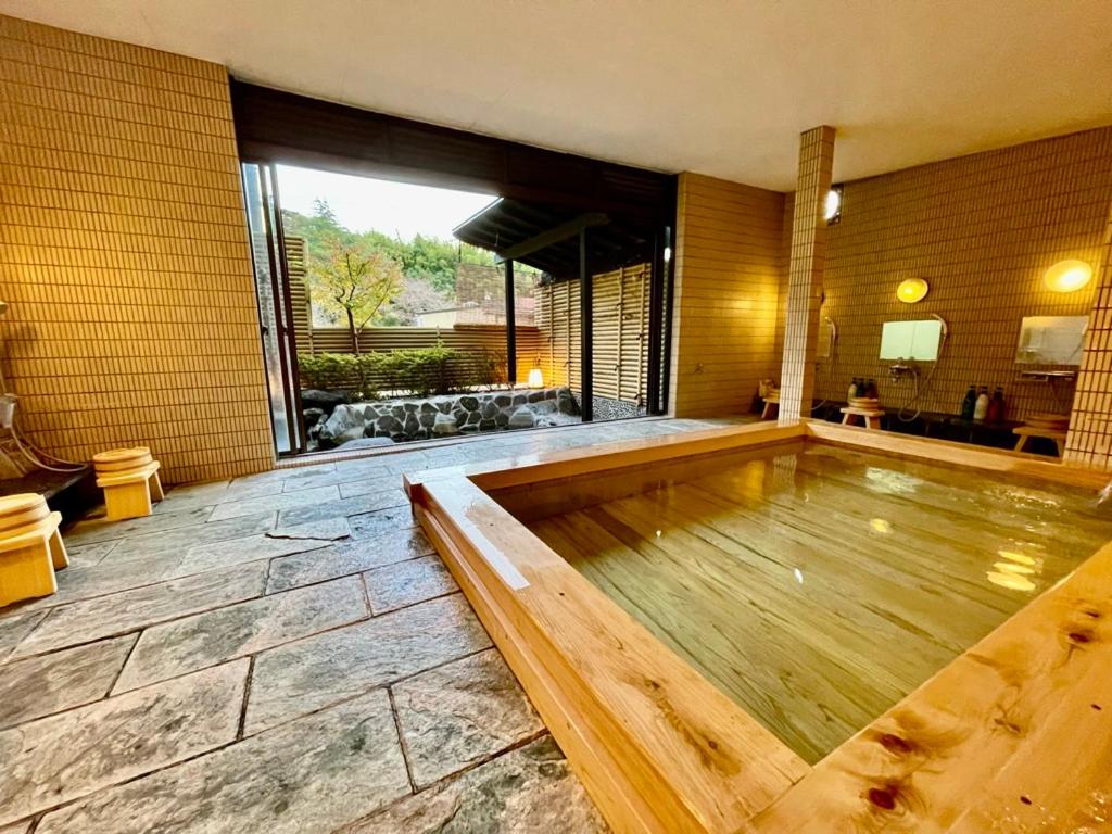 Katsura no Izumi — photo 1