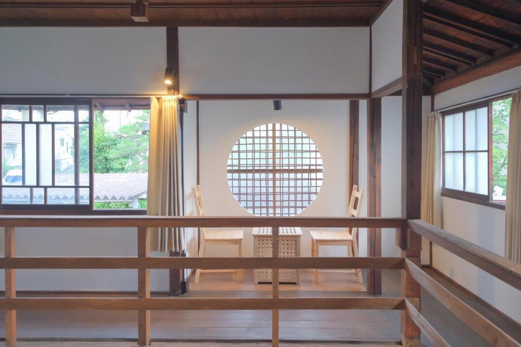 昭和レトロが息づく狐白庵 — photo 1