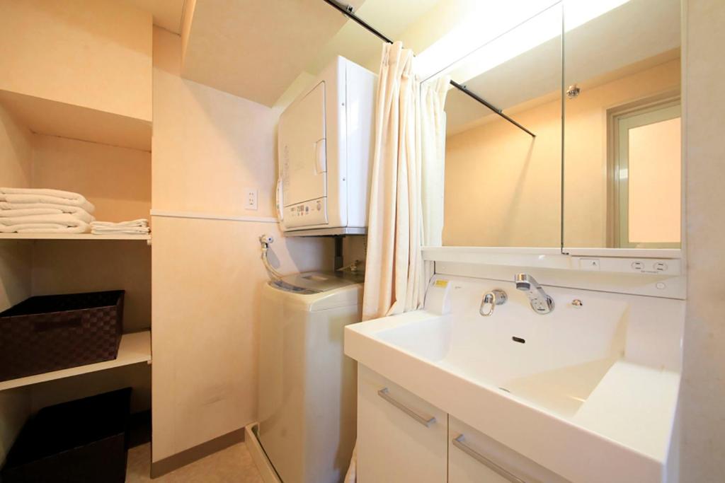 Shinjuku Urban Hotel photo 3