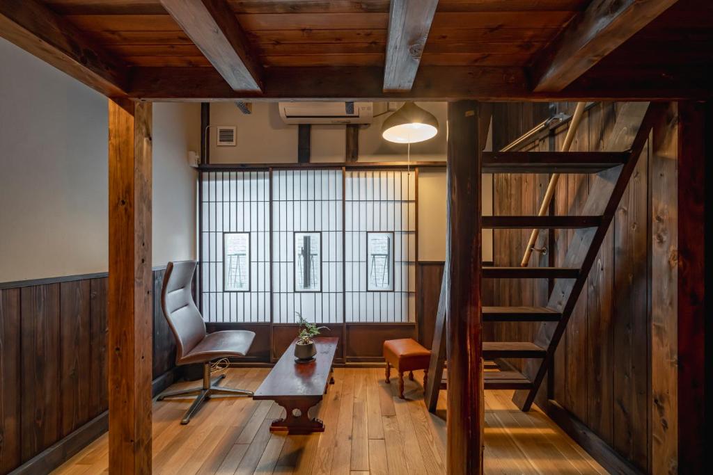 Hotel Suzumeya Tsukiji ホテルすずめや築地 — photo 1