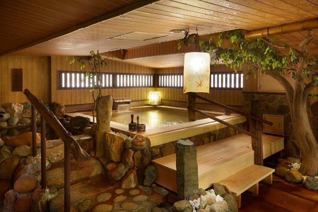 the b suidobashi — photo 1