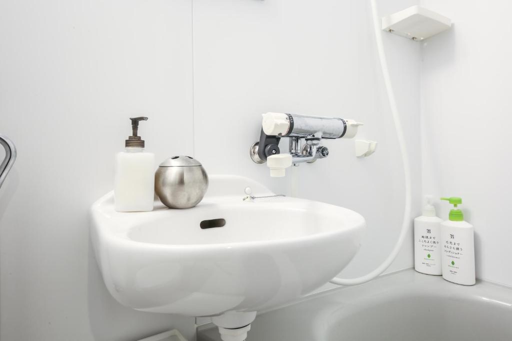 North Cottage Studio Apartment with private entrance photo 3