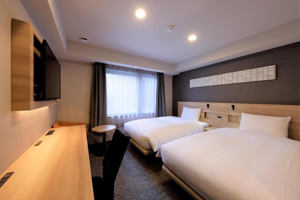 Smile Hotel Osaka Nakanoshima photo 2