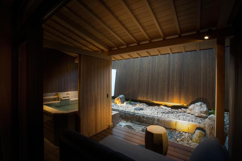 Hotel Yuraku Kyo-yasaka photo 3