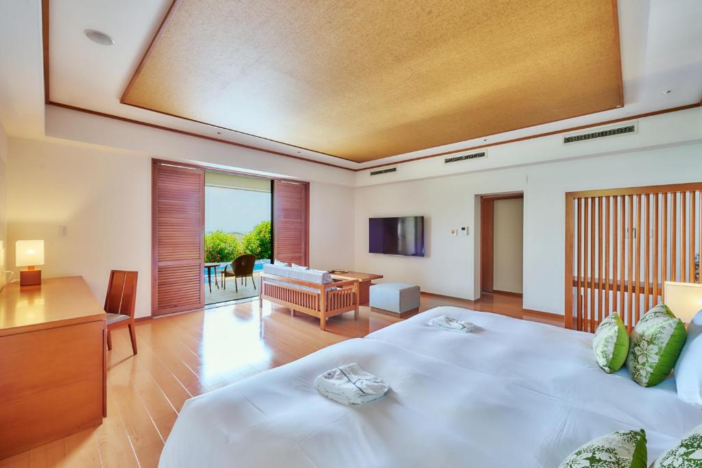 Miyakojima Kurima Resort Seawood Hotel photo 2