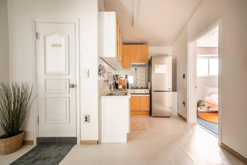 Hongdae Modern House photo 3