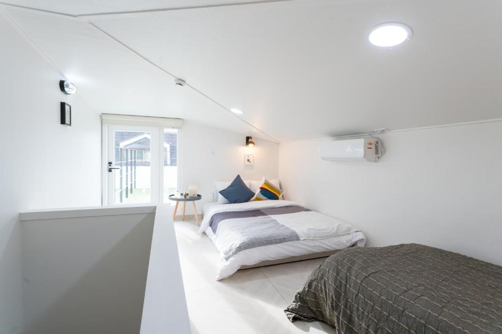 neat house hongdae photo 2