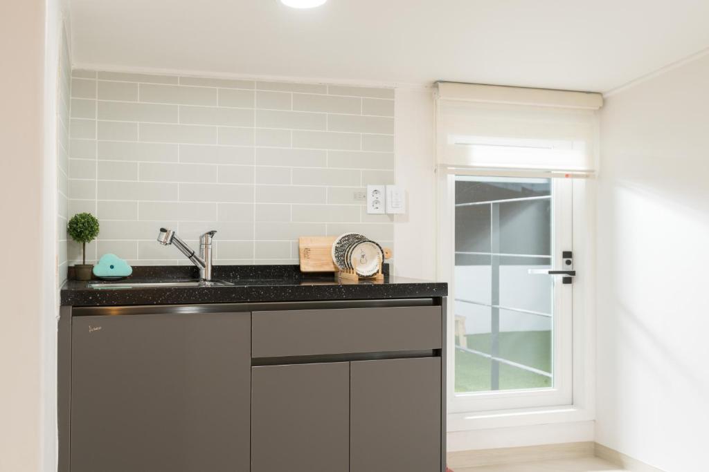 neat house hongdae photo 3