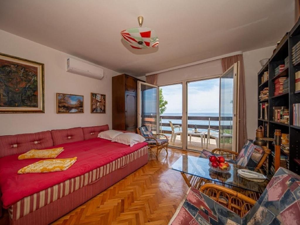Seaview Bosco Apartment photo 2