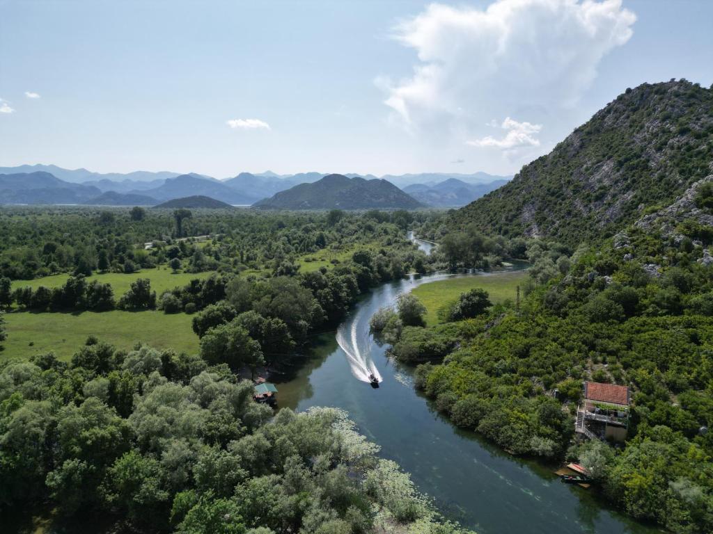 Wild Beauty house Skadar lake — photo 1