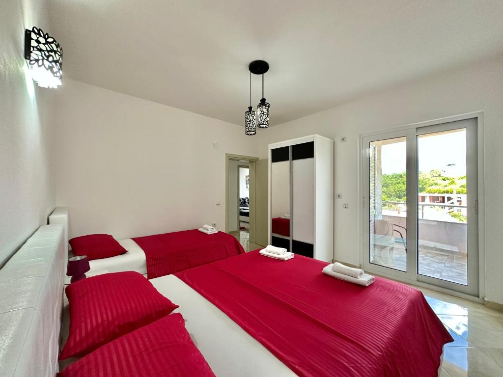 Queen Kodre Apartments photo 2