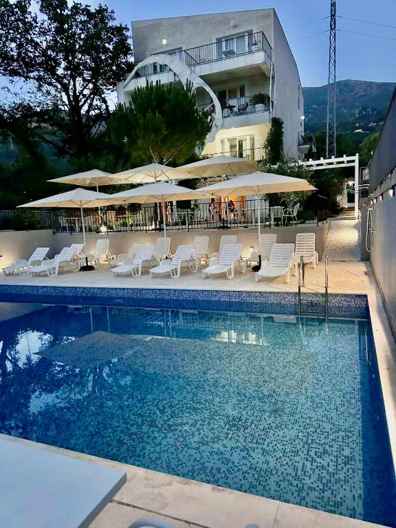 Most Oliva Resort Budva photo 3