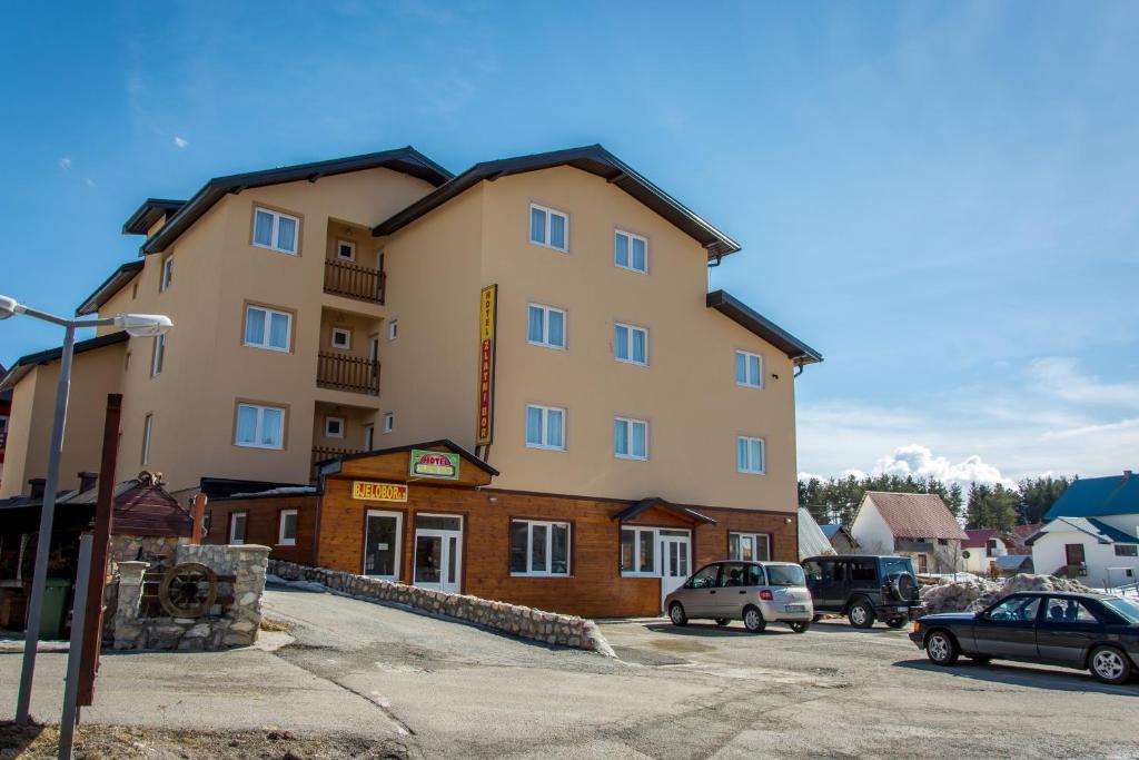 Hotel Zlatni bor photo 3
