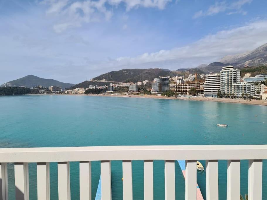 Top floor with stunning seaview — photo 1