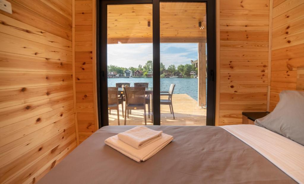 River house - Esperanza photo 2