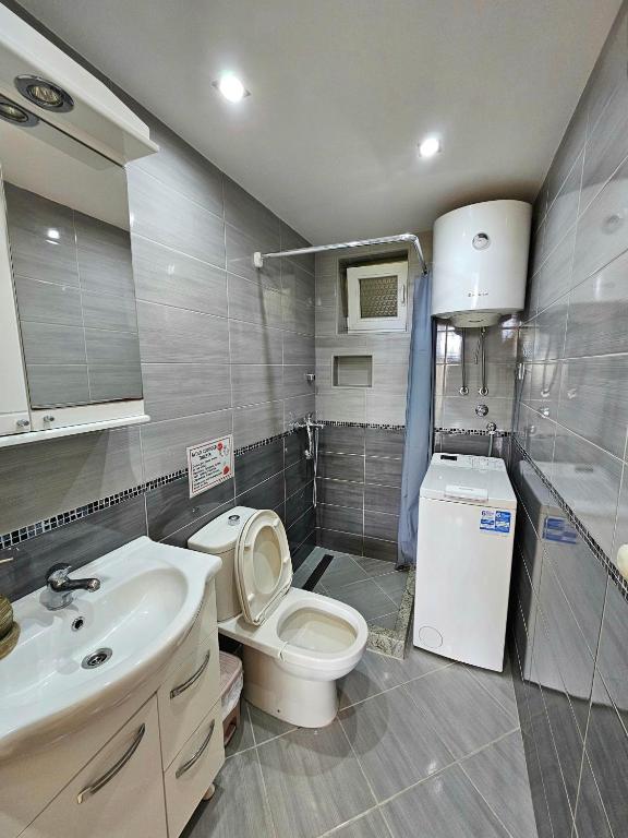 City Center Apartment-Old Town Terrace retreat photo 3