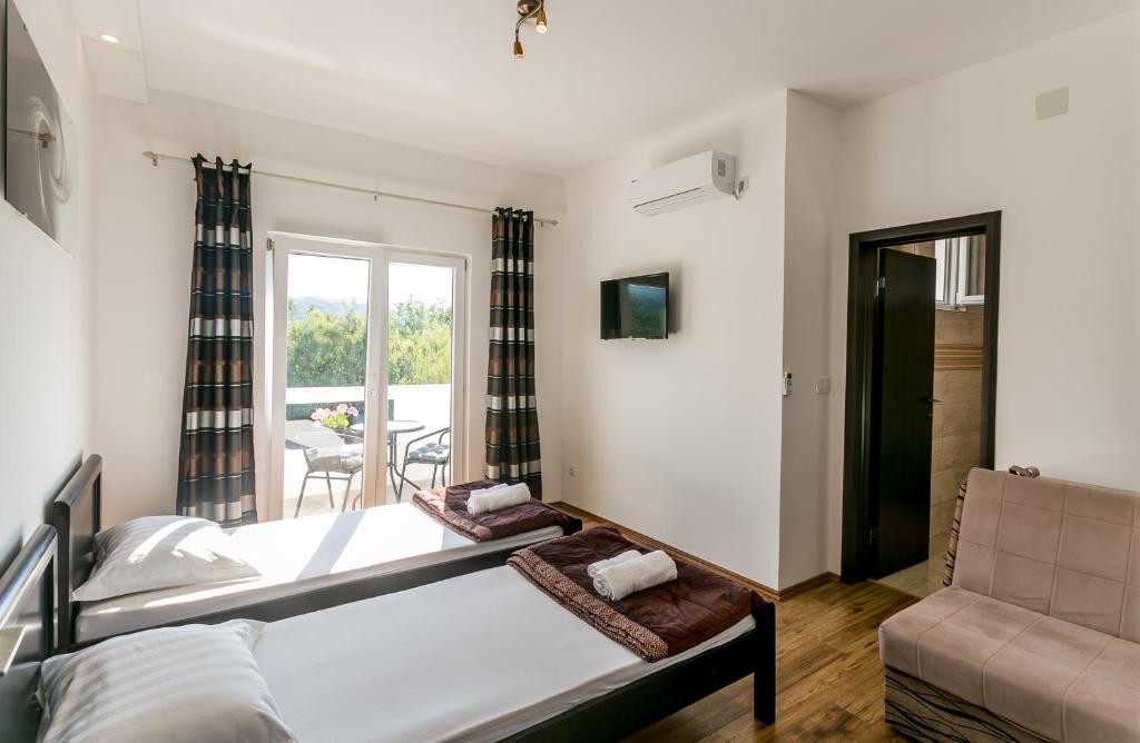 Tramonto Apartments photo 2