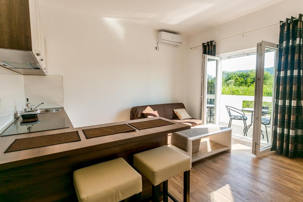 Tramonto Apartments photo 3