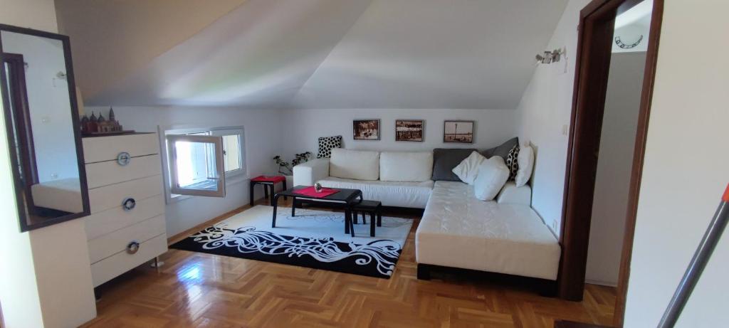 Cozy home photo 2