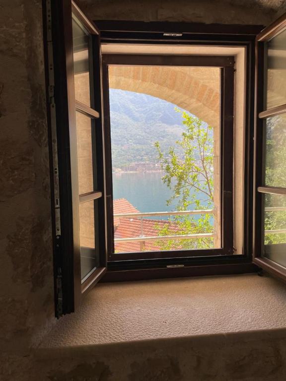 Stone Apartment Risan photo 3