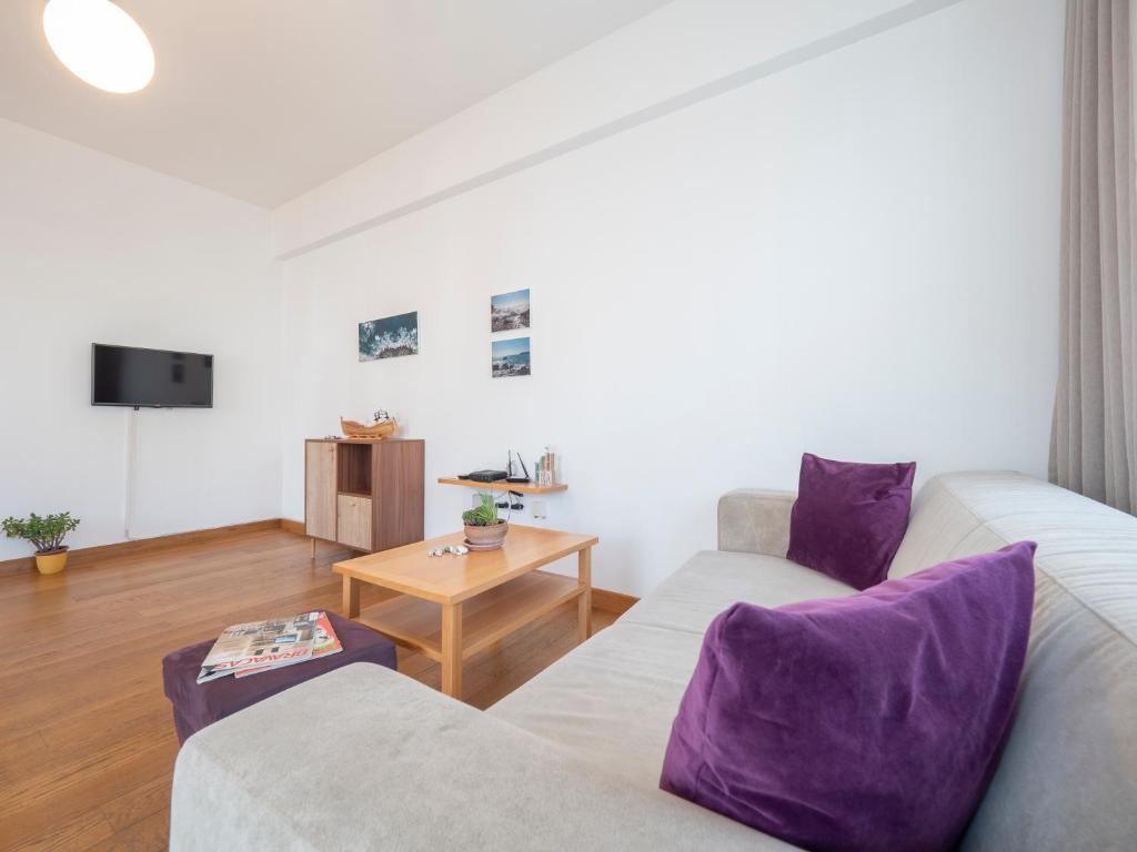 Seaside Rest Apartments photo 2
