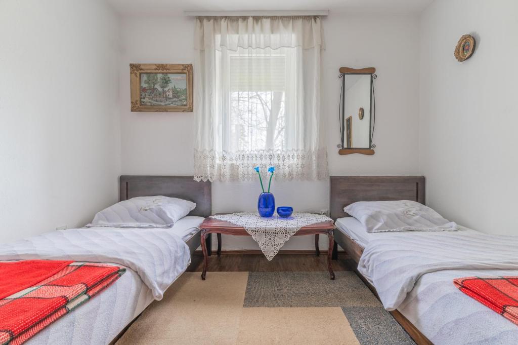 Frile Apartments photo 2