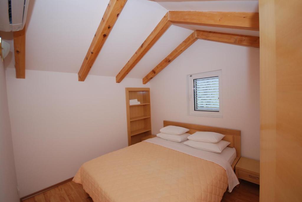 Springs Apartments & Rooms photo 2