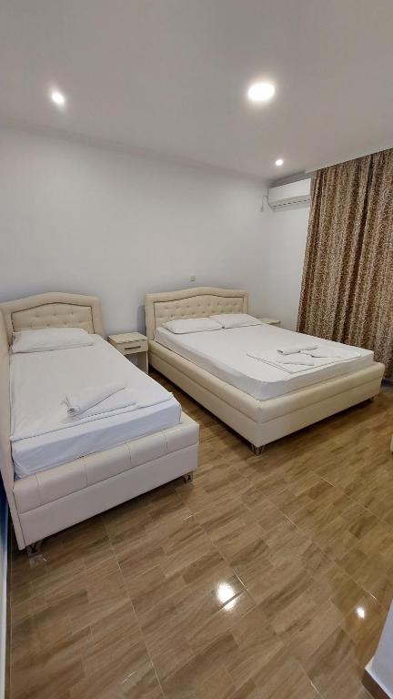Rinia Apartments photo 2