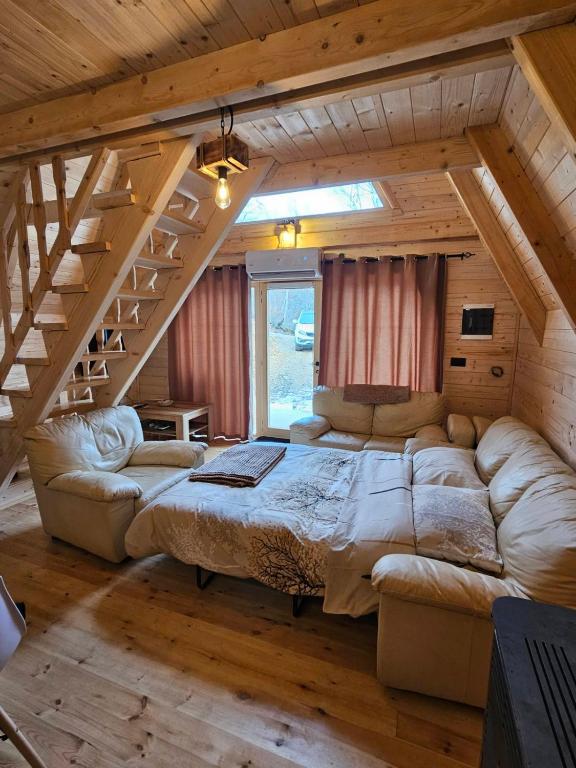 Wilderness Cabin photo 2