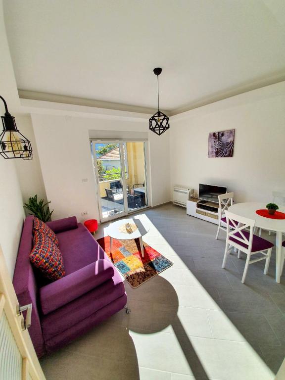 Seagull Apartments — photo 1