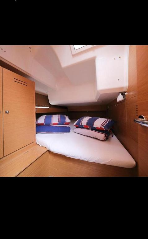 Yacht Hotel Kotor Marina photo 2