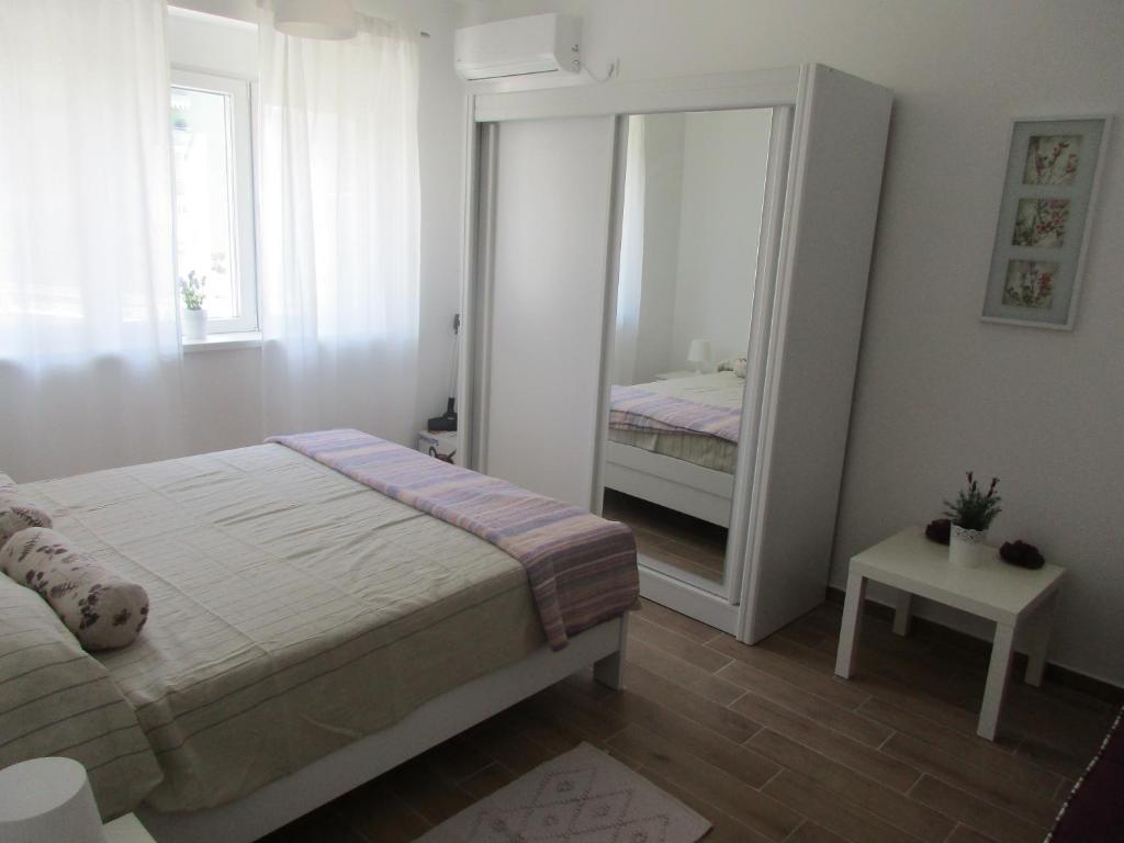 Summer apartment photo 2
