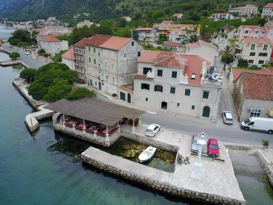 Apartments with sea view in Prcanj photo 2
