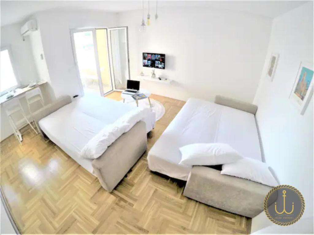 Ancora 3 photo 2