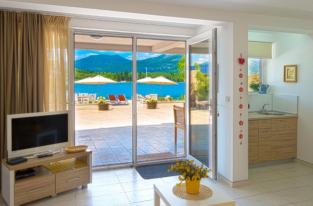 Aruba Apartments photo 3