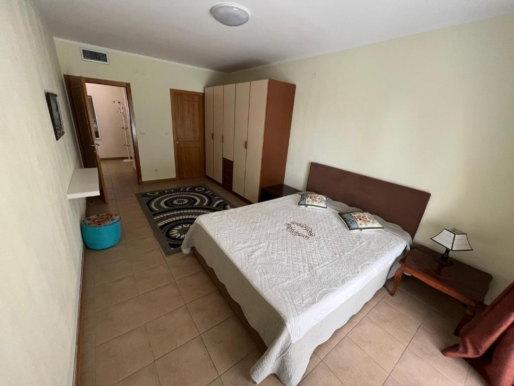 Seaside Apartment in Becici photo 2